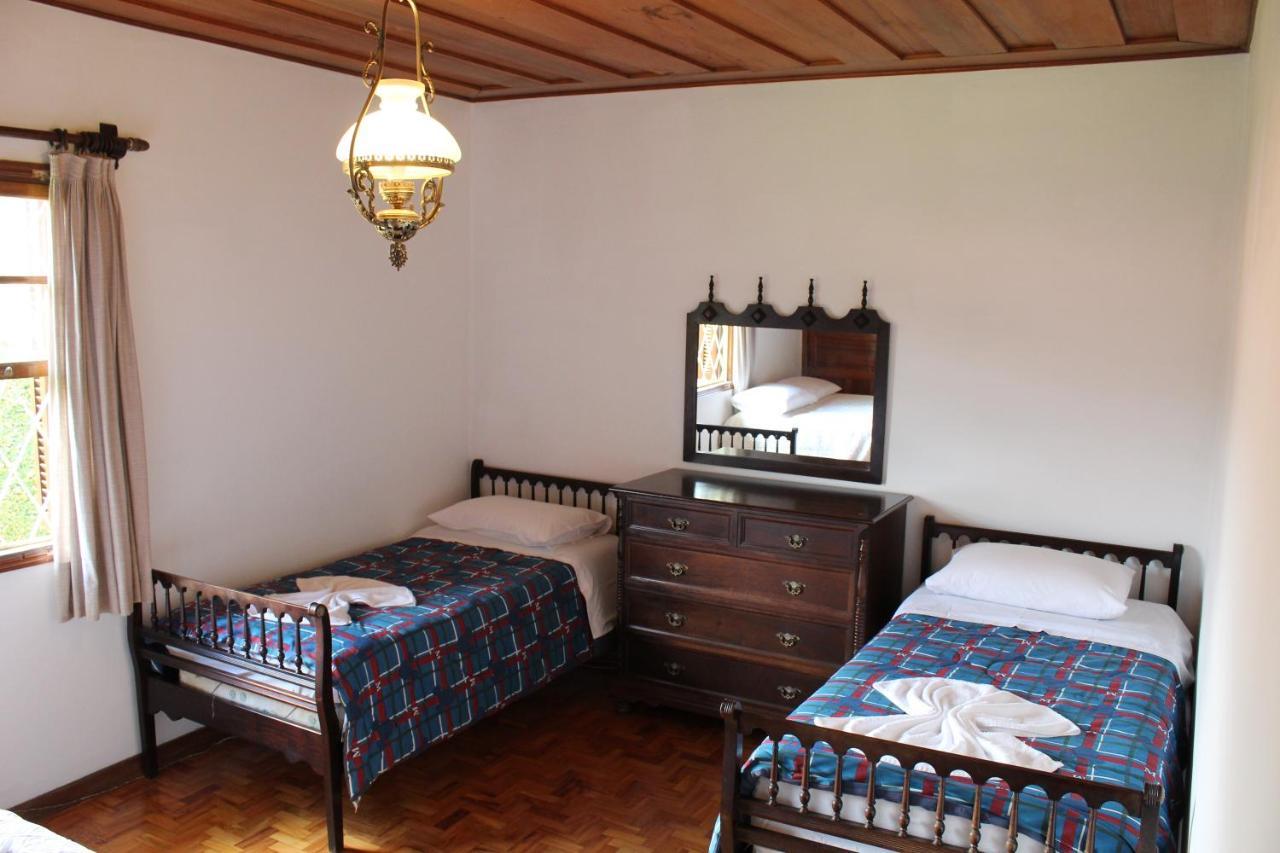 Casa Aconchegante No Capivari Кампус-ду-Жордау Экстерьер фото